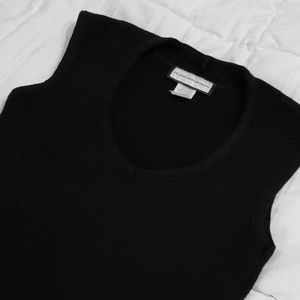 G.A.S. v-neck sleeveless sweater (S)